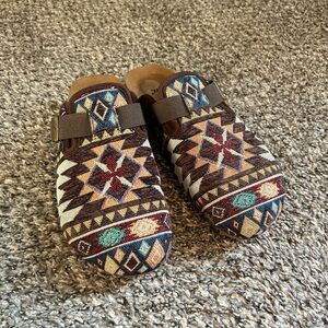 Dirty Laundry Brown Tribal Slip-On Clogs with Multicolor Accents